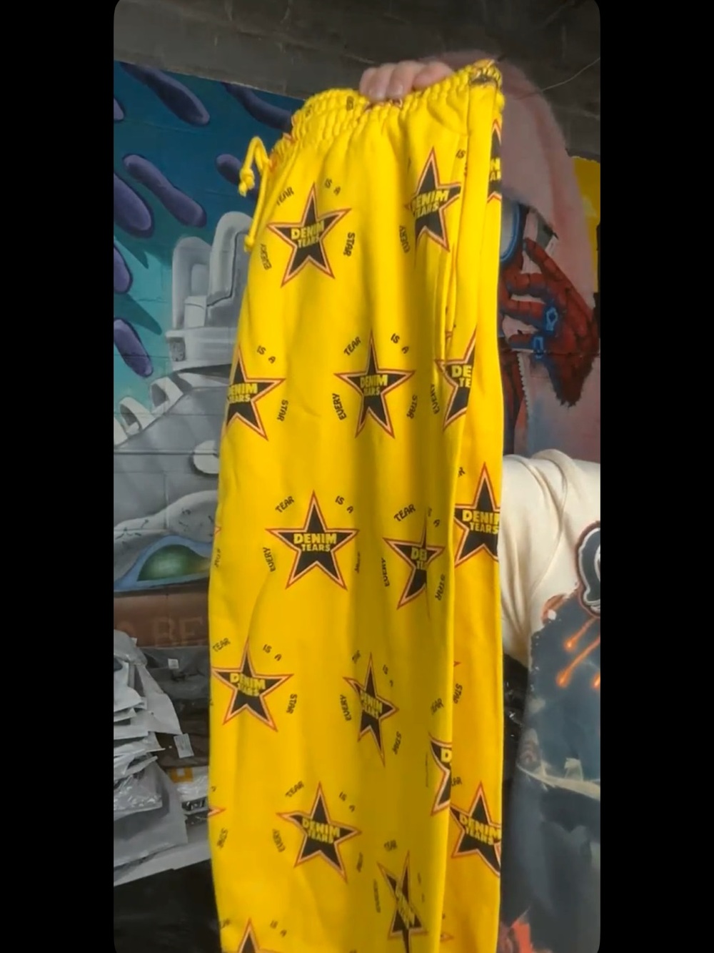 Yellow Star-Print Men's Joggers brand new no tags